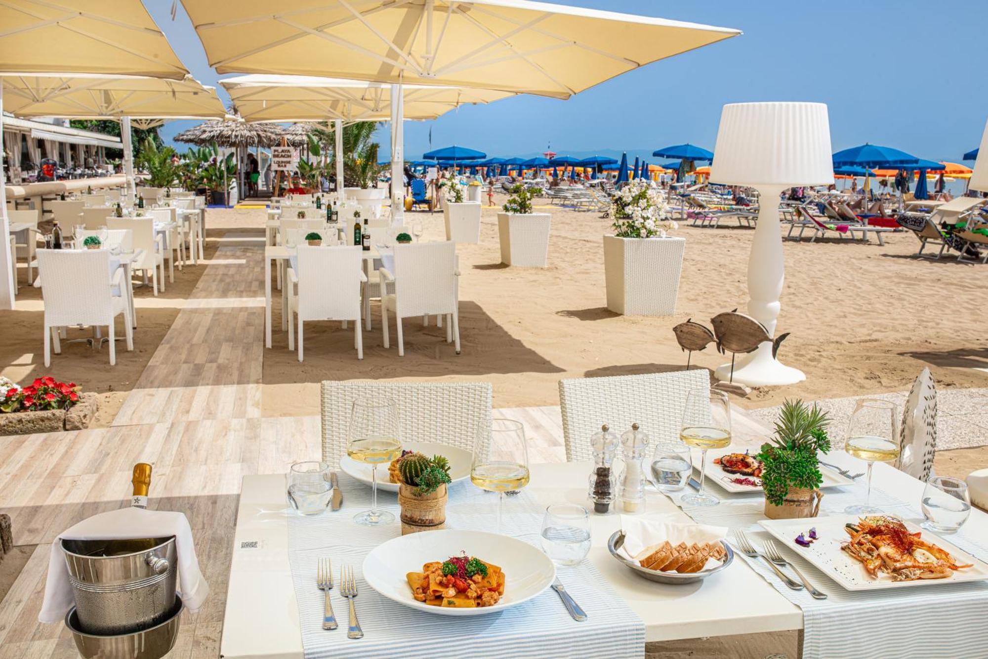 Appartamento Fronte Mare Villa Lory Lignano Sabbiadoro Exterior foto